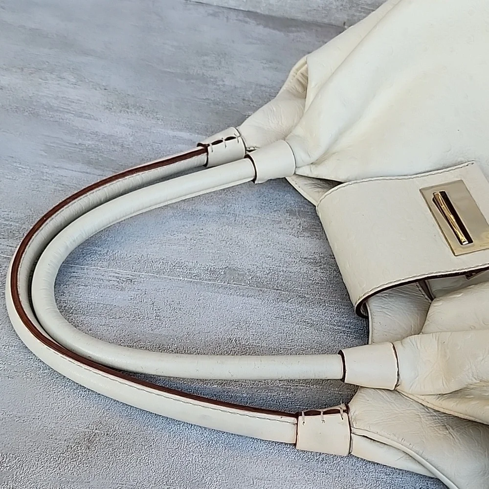 kate spade handbag materials please